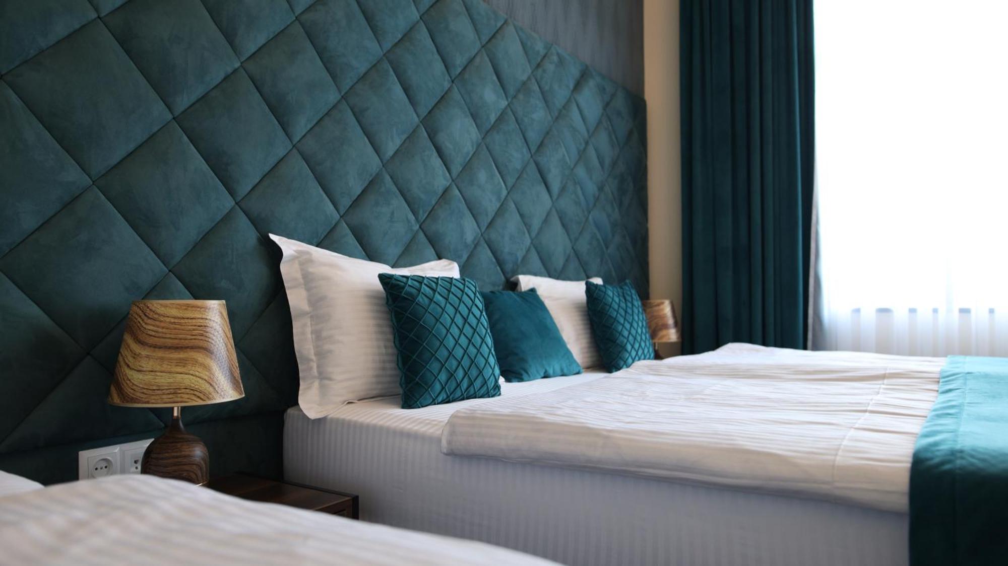 Bmg Hotel By Grigoryans Group Горис Екстериор снимка