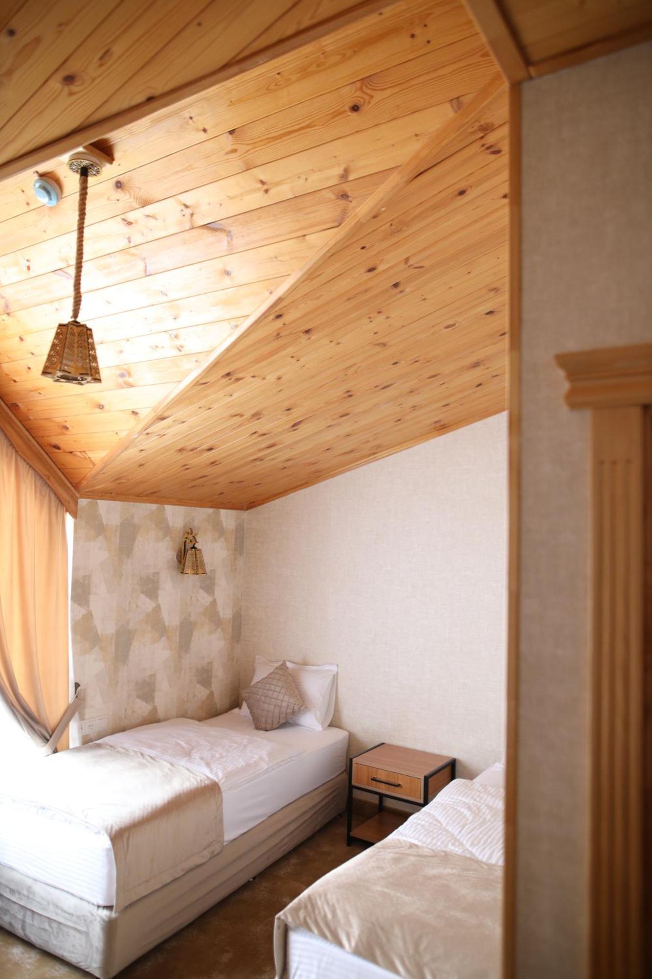 Bmg Hotel By Grigoryans Group Горис Екстериор снимка